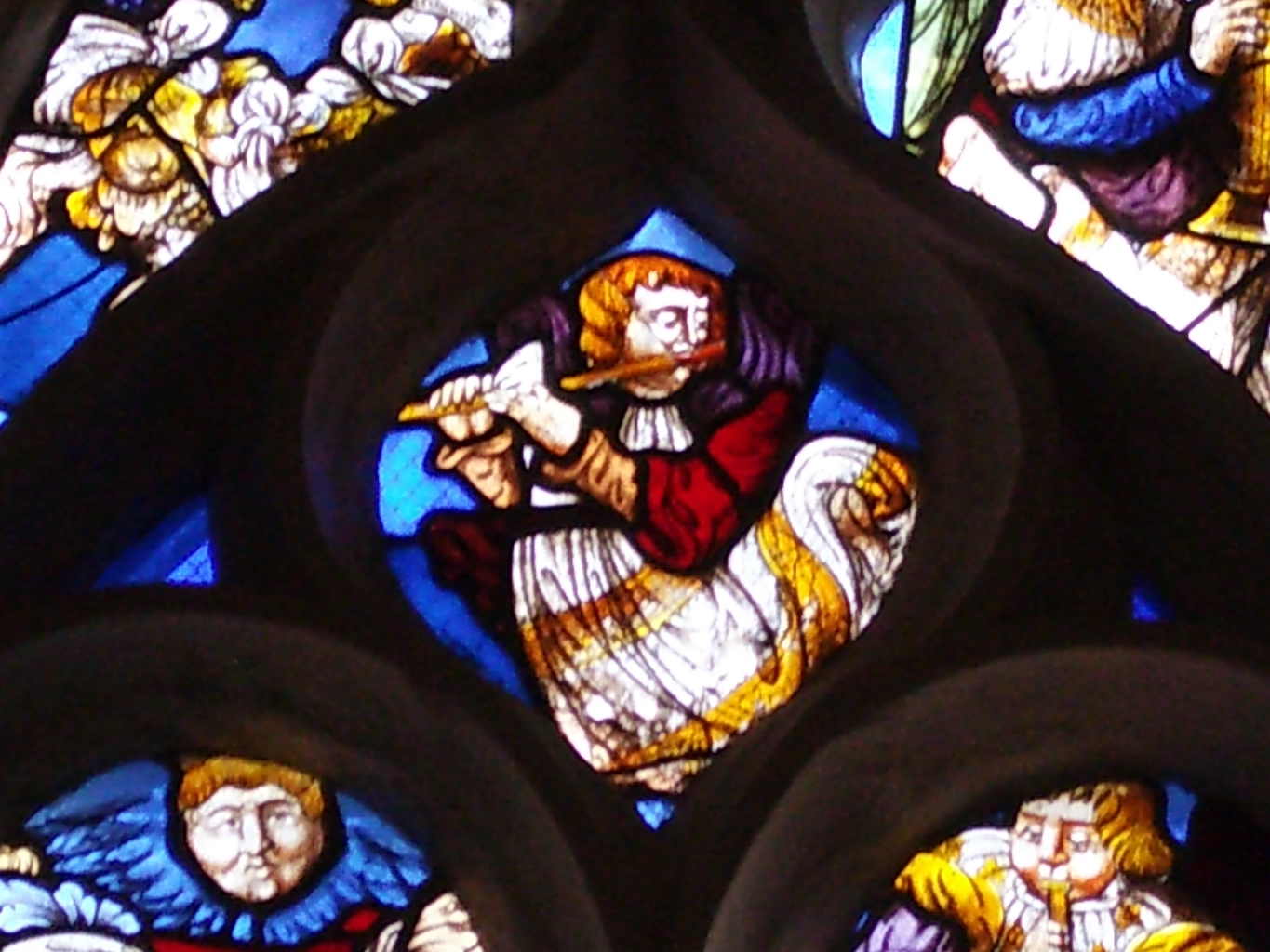 Détail de vitraux de la chapelle Saint-Fiacre du Faouët